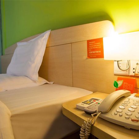 7Days Inn Guangzhou South Railway Station Huijiang Subway Station Bagian luar foto