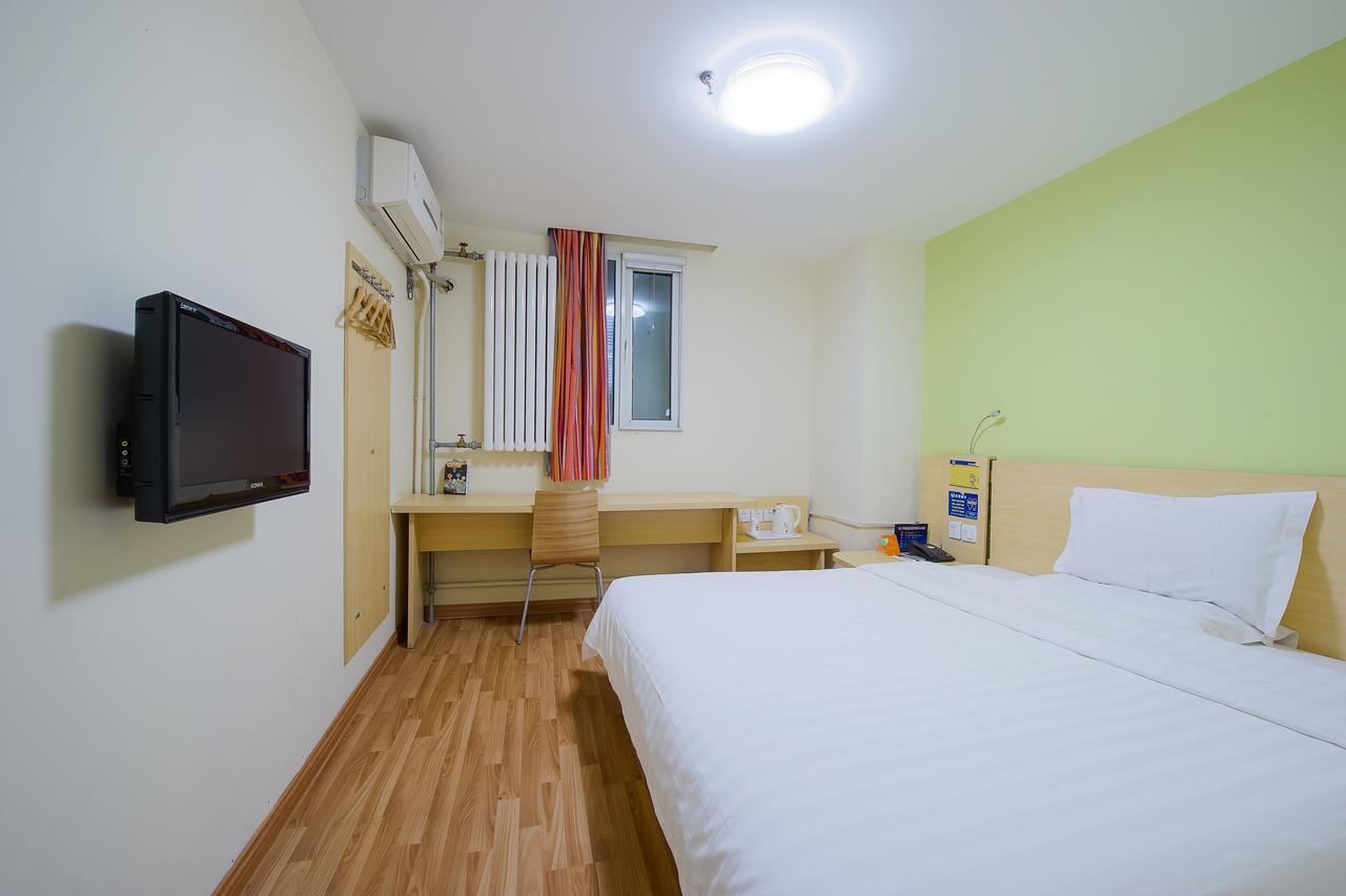 7Days Inn Guangzhou South Railway Station Huijiang Subway Station Bagian luar foto